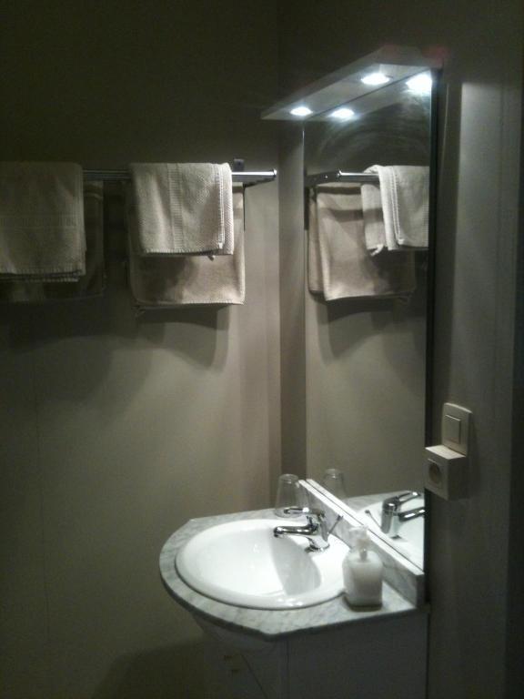 Studio Et Appartement La Tete En L'Air Durbuy Pokoj fotografie